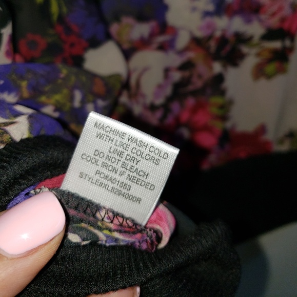 Sheer Floral Blouse - Picture 6 of 7